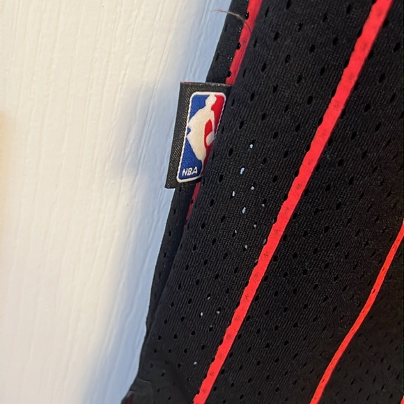 Nike NB Michael Jordan 23 Jersey - Picture 6 of 9